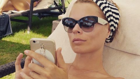 Неожиданно! Многодетная мама станет участницей "Танцев со звездами"