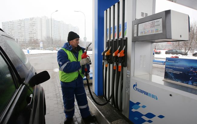 Топливный кризис на территории России обостряется после ударов украинских дронов, - Reuters