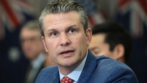 Глава Пентагону анонсував нові удари по Ірану