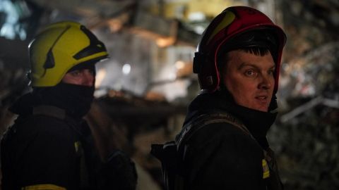 Через удари "Шахедів" по Запоріжжю спалахнула пожежа на автопідприємстві