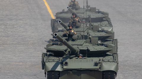 В сети пишут, что россияне снова хотят перебрасывать военную технику в Беларусь