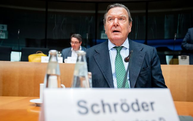 Європарламент закличе ввести санкції проти екс-канцлера Німеччини Шредера