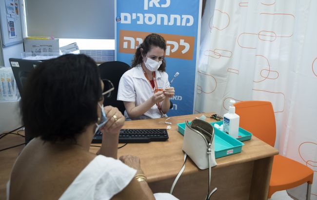 В Ізраїлі третє щеплення стало обов'язковим для отримання COVID-паспорта