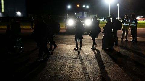 Кулеба о эвакуации украинцев из Афганистана: ожидаем безопасные условия