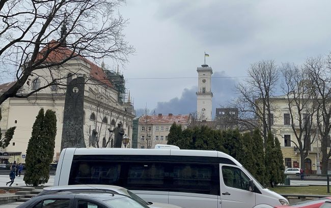 Во Львове и области слышали взрывы. Работали системы ПВО