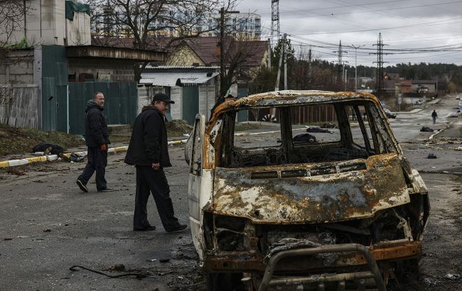 В Кременной оккупанты расстреляли гражданское авто: четыре человека погибли