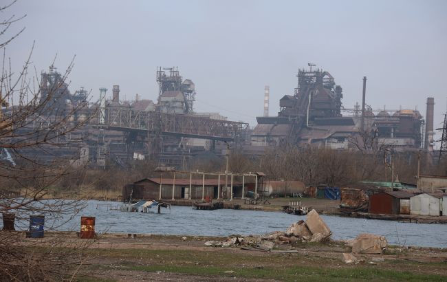 Войска РФ прорвались на завод "Азовсталь" в Мариуполе, идут тяжелые бои, - СМИ