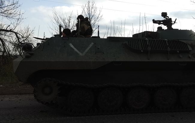 Российские оккупанты разграбляют захваченные промышленные объекты в Украине, - ЦНС