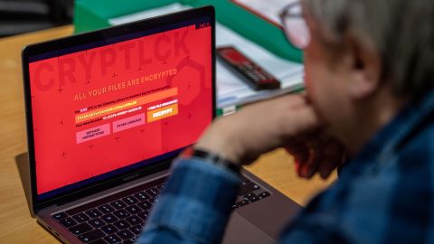 В США взломали данные 237 тысяч государственных служащих