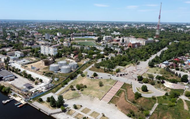 У Херсоні втретє за день пролунали вибухи