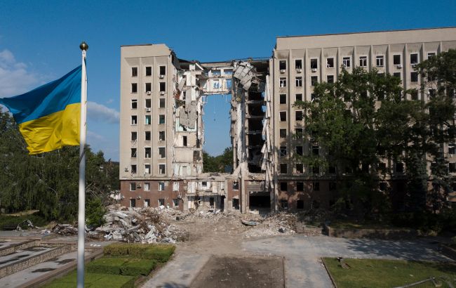 Ракетный террор против городов. Хроника пяти месяцев войны в Украине в фото