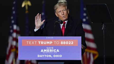 Трамп має добровільно з'явитися до суду наступного вівторка, - CNN