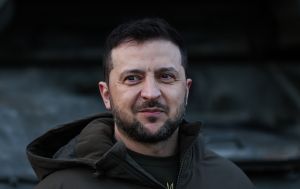 Зеленский приехал в Донецкую область и посетил раненых защитников