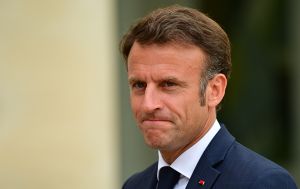 Макрон анонсував масштабні військові навчання для захисту України