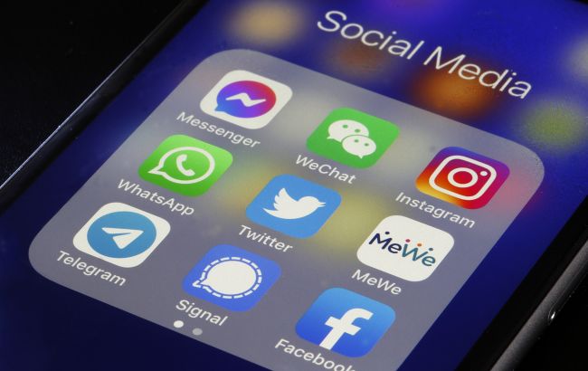 В Непале заблокировали десятки соцсетей, среди них Facebook и YouTube