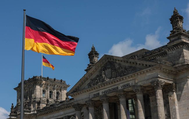 Германия увеличит помощь Украине до 8 млрд евро в следующем году