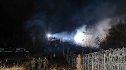 Со стороны Беларуси обстреляли осветительные мачты на границе, - Минобороны Польши