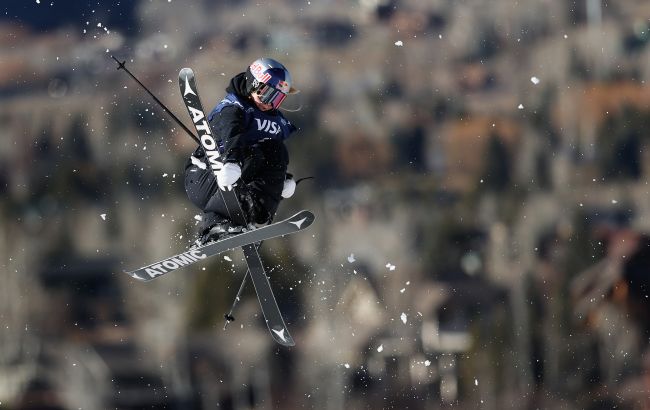 Впервые в истории: сразу две украинки завоевали медали в соревнованиях по лыжной акробатике