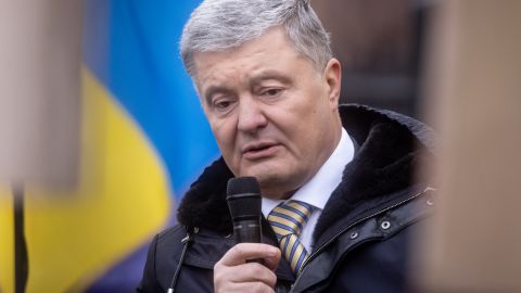 Порошенко рассказал, где его сыновья во время войны. В сети отреагировали