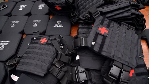 Более трети проверенной гумпомощи "не доехало" в воинские части с начала года