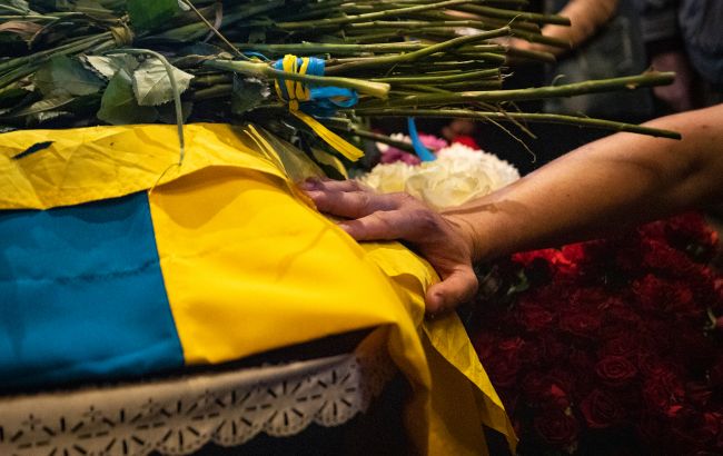 Как пережить потерю близких на войне: психолог рассказала, что поможет справиться с болью