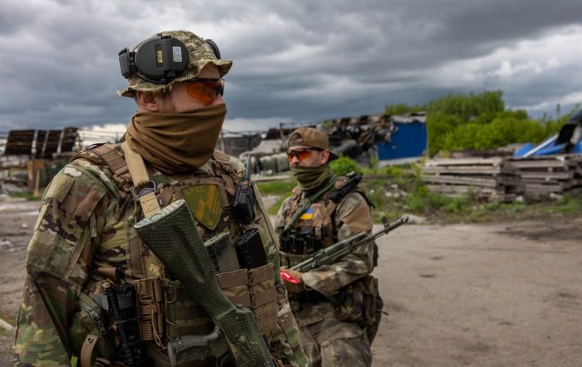 Теракт в Оленівці та відбиті штурми окупантів на Донбасі: вечірнє зведення Генштабу