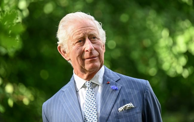Економить на світлі та любить сафарі: цікаві факти з життя 75-річного короля Чарльза III
