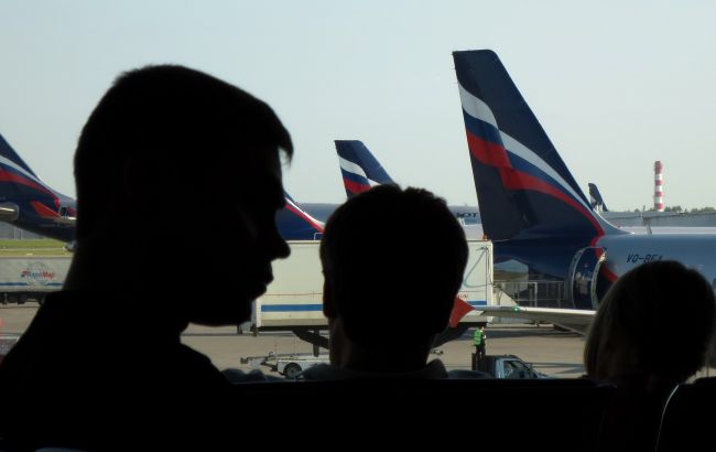 У США показали список 100 літаків, на яких заборонені рейси з РФ. Серед них - літак Абрамовича