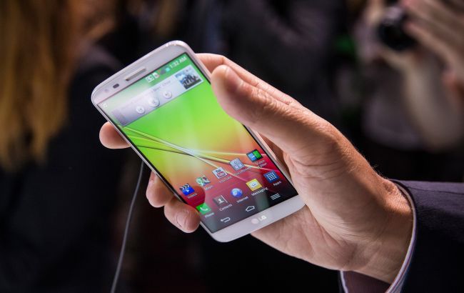 LG припиняє виробництво мобільних телефонів