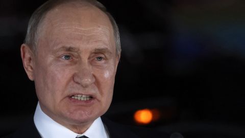 Путіна попередили про ризик краху економіки через війну з Україною, - Bloomberg