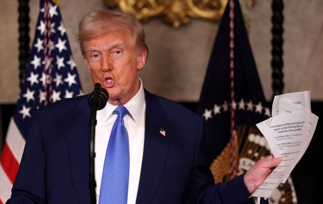 Трамп "нарушил дресс-код" на похоронах Папы Римского: что было не так