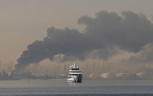 Одна з країн Перської затоки готується допомогти США силою відкрити Ормузьку протоку