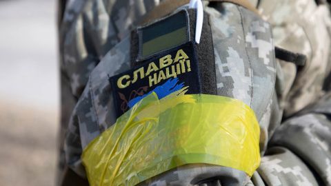 Чиновника 110 ОМБр подозревают в получении взяток от бойцов-уклонистов: детали дела