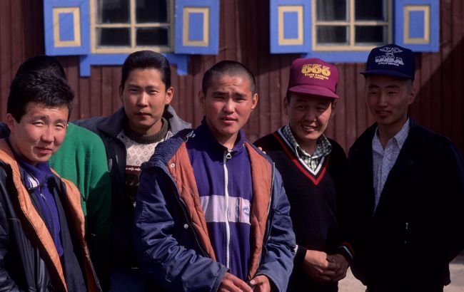 Россияне завезли на оккупированные территории более 100 тысяч мигрантов из Азии, - ЦНС