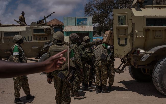 В Сомали взорвался автобус с футболистами, есть погибшие