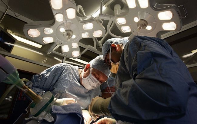 У США лікарі вперше пересадили людині серце генетично модифікованої свині