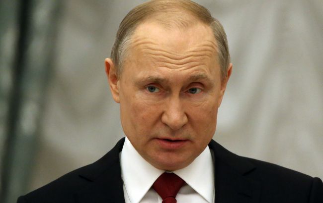 Хакери налякали росіян фейковим зверненням Путіна про "воєнний стан" (відео)
