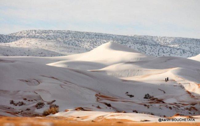 В пустыне Сахара выпал снег (фото)