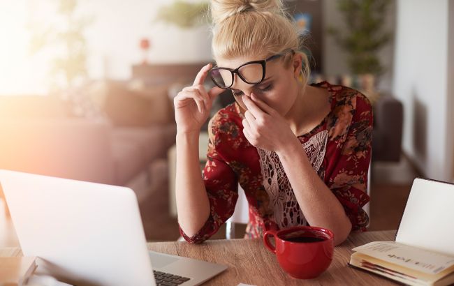 Эти способы помогут сохранить зрение, если вы часто работаете с гаджетами