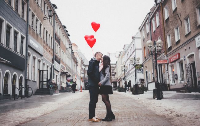 Повна взаємність і пропозиція заміж: астролог розповів, кому пощастить у коханні