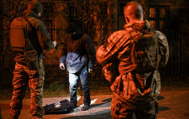 Чи змінять комендантську годину в Івано-Франківській області на свята: відповідь ОВА