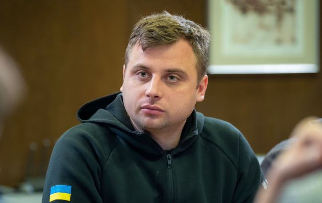 Українців 40+ мотивуватимуть на скринінг здоровʼя "фарбованими" грошима: інтервʼю з МОЗ