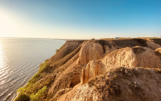 Неймовірні пейзажі: п’ять місць України, де ідеально проводжати літо й зустріти осінь