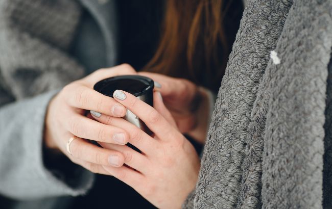 Топ найгірших ідей, як зігрітися взимку: так робити категорично не можна