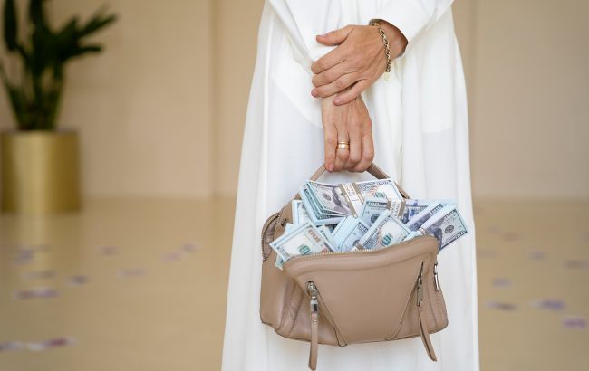 У серпні 2023 на ці знаки Зодіаку чекають важливі рішення у фінансах, роботі та стосунках