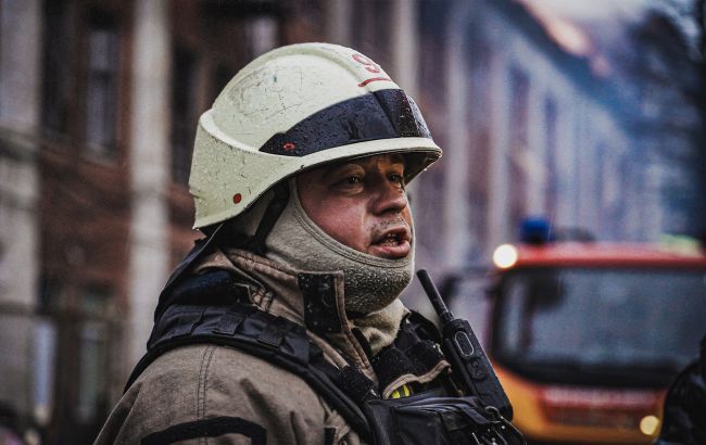 Жертвы, разрушения и пожары: что известно о ночном обстреле Вольнянска, Одессы и Кривого Рога