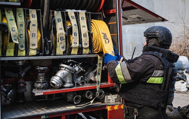 Удар Росії по центру Харкова: зачепило пологовий будинок, кількість поранених зростає