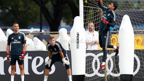 Лунин попал в заявку "Реала" на товарищеский турнир