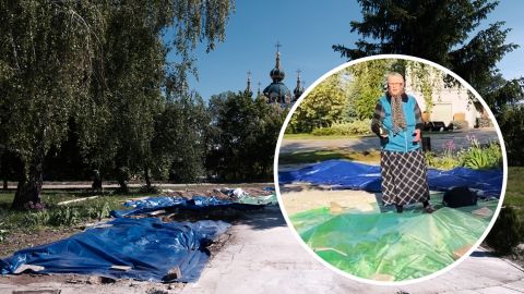 "Немцы ваших детей вешали за ноги". Российские коллаборанты в центре Киева убиваются из-за демонтажа "храма-МАФа" (видео)