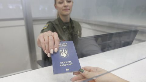 Украинцам запретят выезжать в Россию по внутреннему паспорту